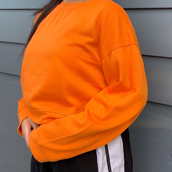 Orange Crop Top - Picture 3 of 4